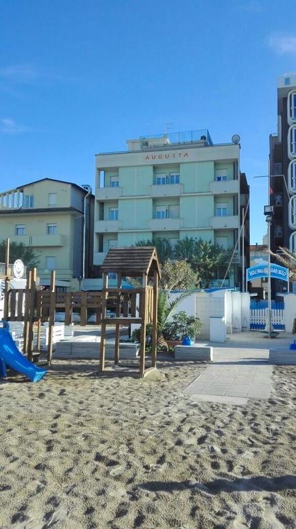 Hotel Augusta Gabicce Mare Ngoại thất bức ảnh